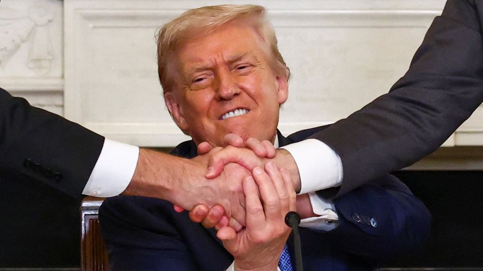 ‘What the heck?’ Trump baffles MSNBC expert with ramshackle preparation for major meeting