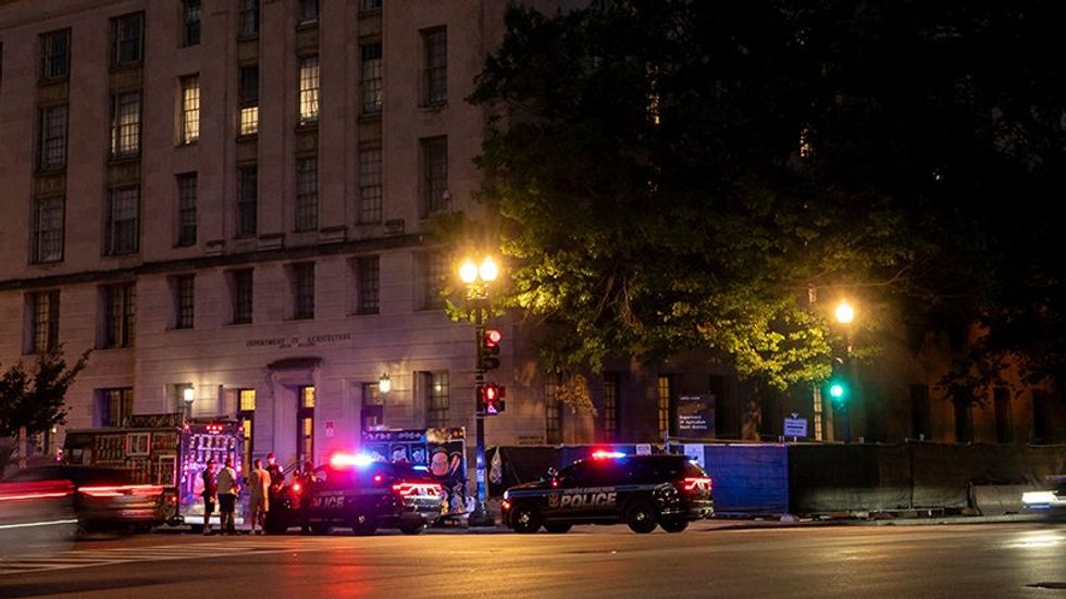 Dozens of feds swarm minor DC fender-bender as Trump’s militarized crackdown creates chaos