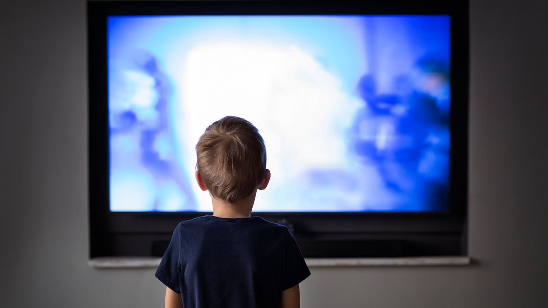 This 1 Subtle Bias Against Girls Is Everywhere On Kids TV Shows — And It’s Harmful
