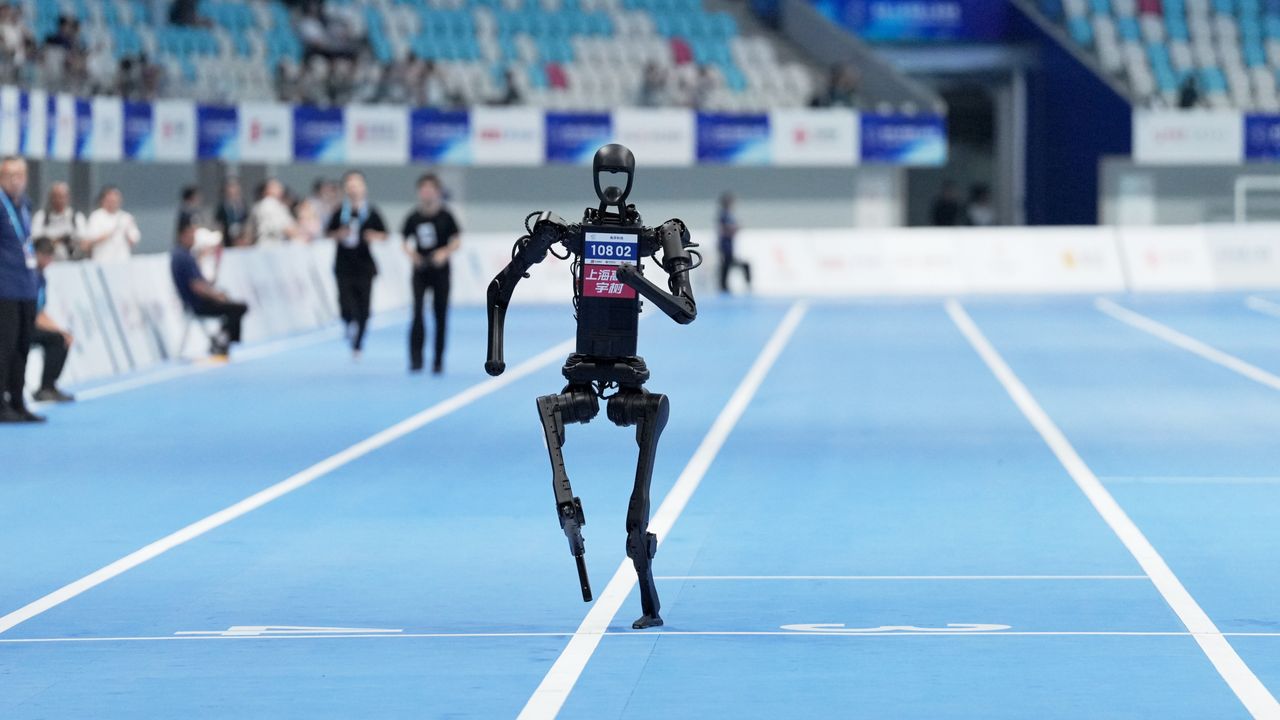 Robots awkwardly race, fight and flop around in China’s first World Humanoid Robot Games