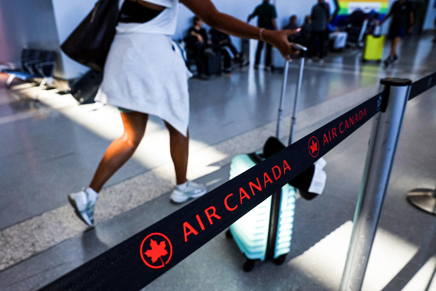 Canadian government orders arbitration to resolve major Air Canada flight attendants’ strike