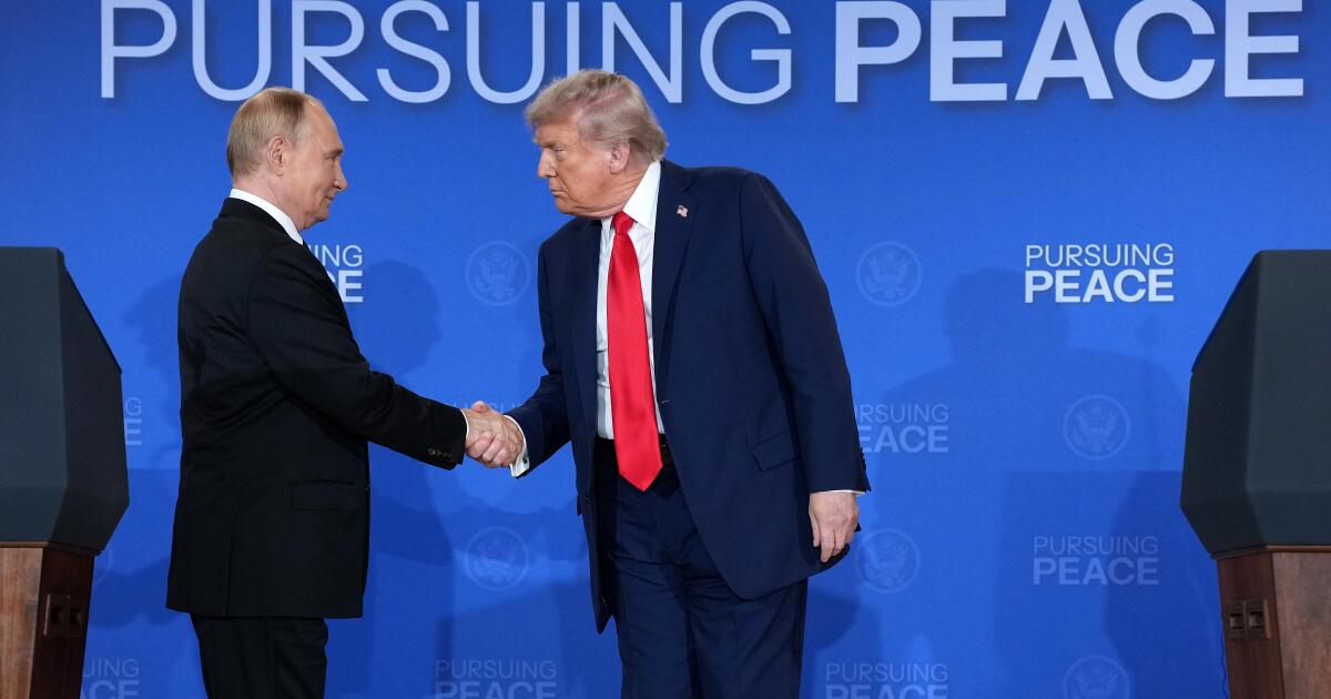 After welcoming Putin, Trump appears to adopt his goal, agreeing to cede land for peace