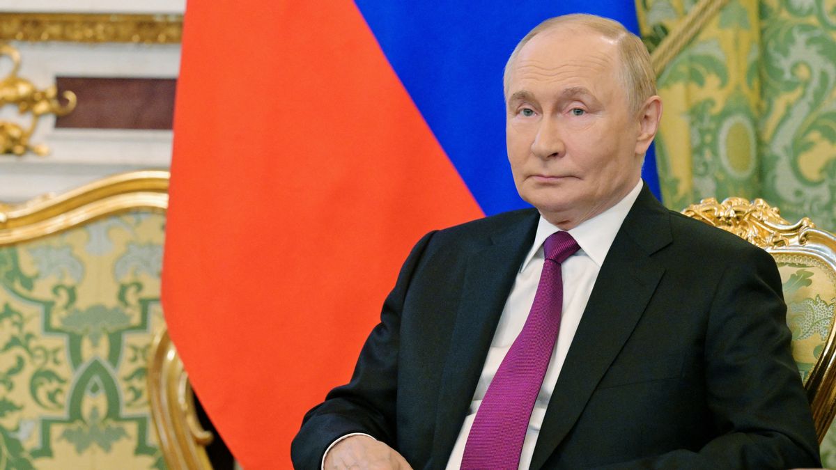20 rumors about Vladimir Putin Snopes has investigated