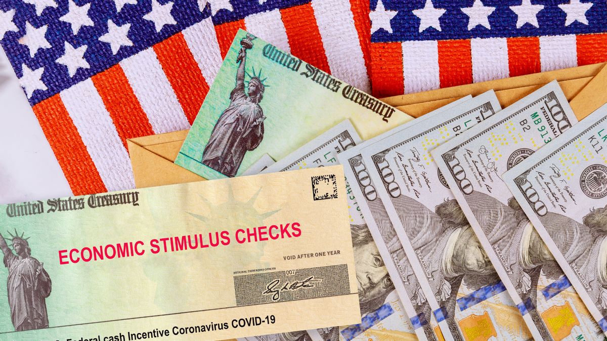 Claim about new $1,390 stimulus checks fantasy