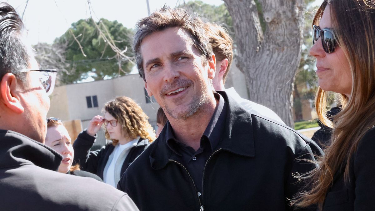 ‘Batman’ actor Christian Bale is building California homes for children in foster care?