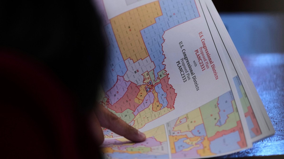 What’s the Texas redistricting fight about, and how has California reacted?