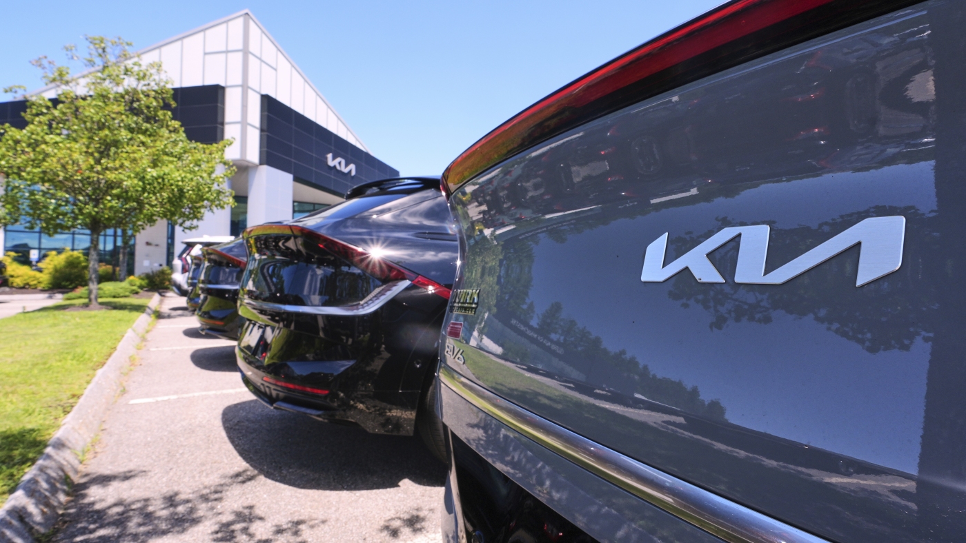 The EV tax credit ends soon — but there’s a little bit of wiggle room for car buyers