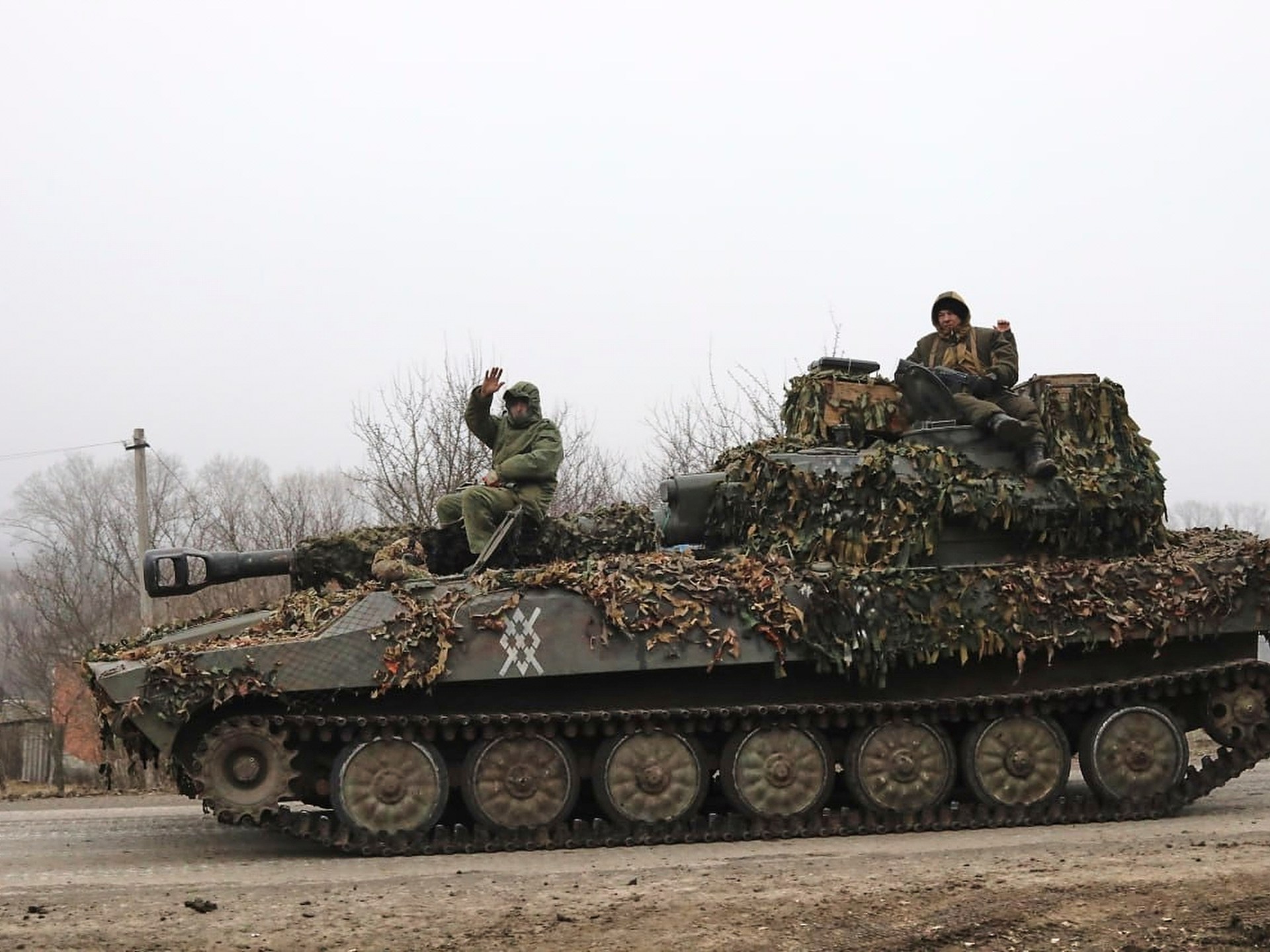 Moscow says Russia and Ukraine exchange 146 prisoners each
