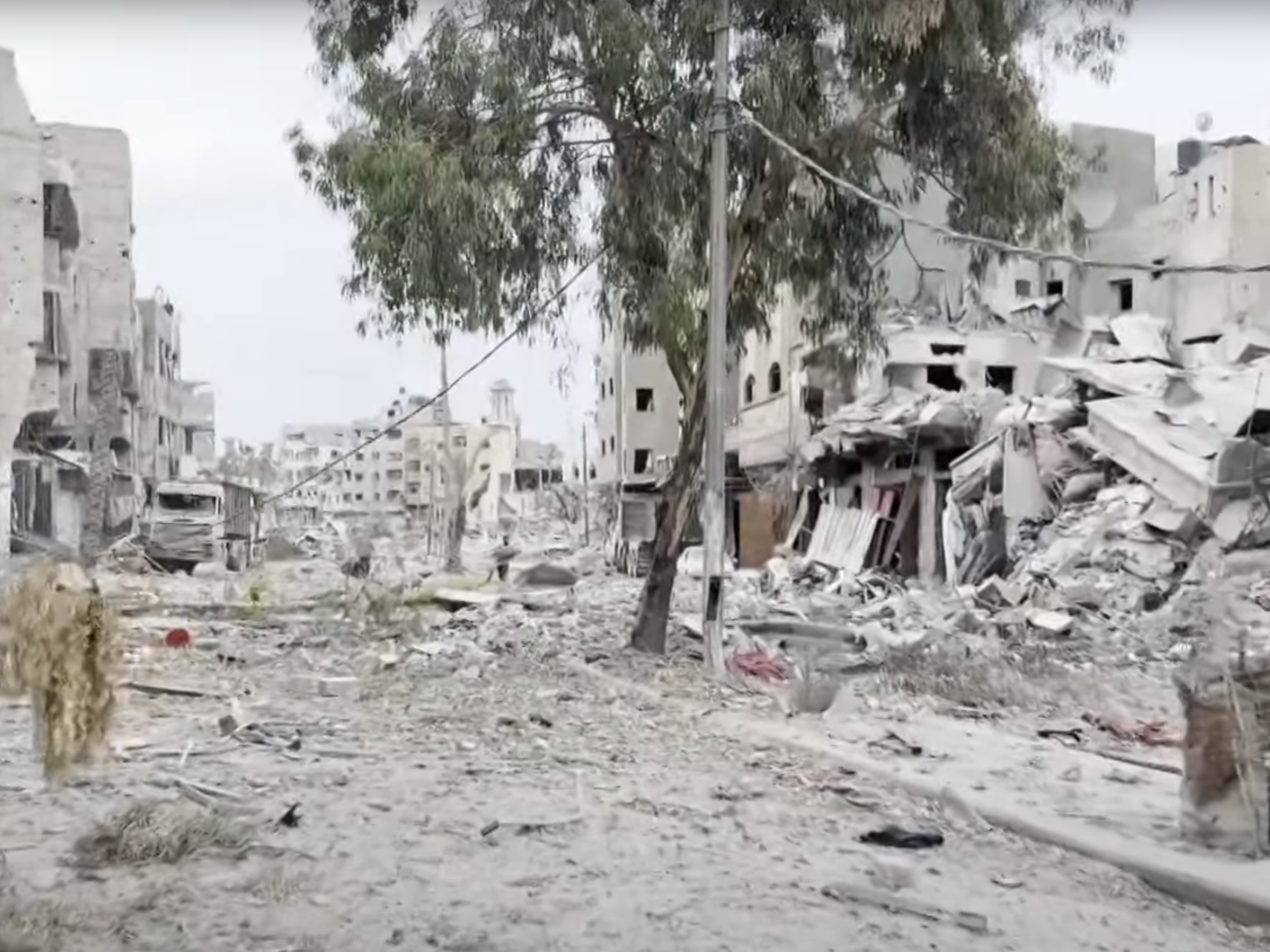 Israel bombs once-bustling Gaza City neighbourhood Zeitoun to rubble