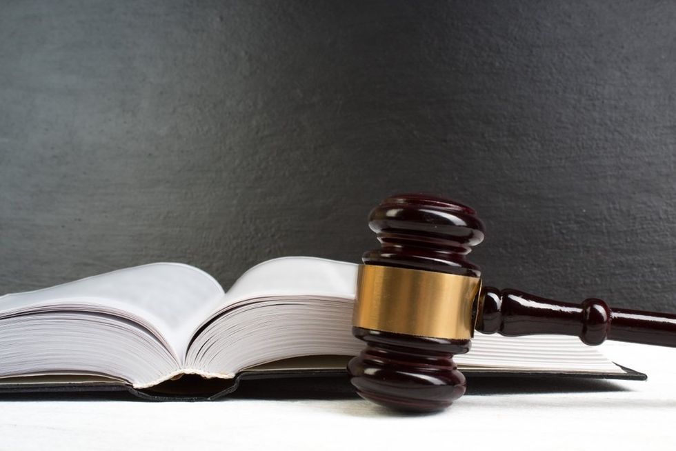 Judge hit with felony for helping migrant loses dismissal attempt