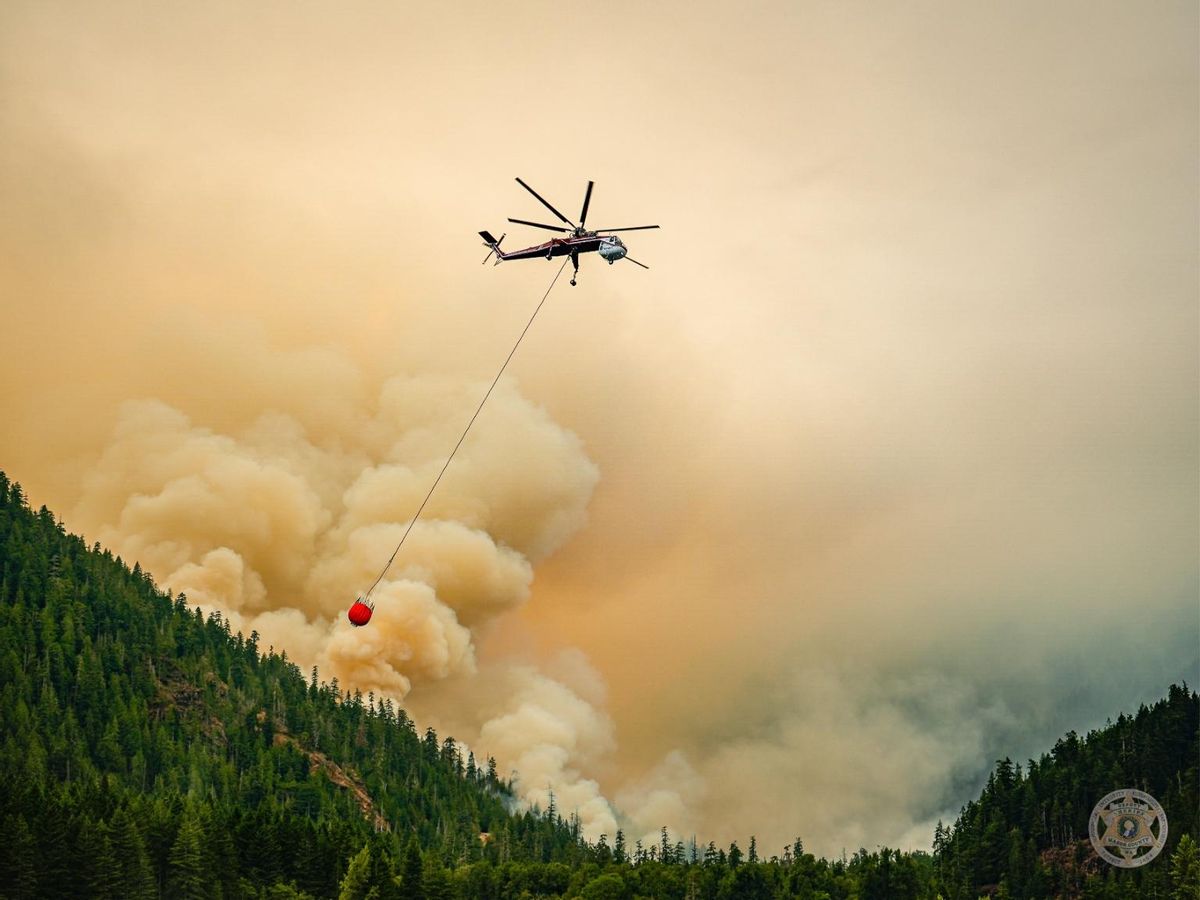 2 Washington firefighters were arrested by border agents during wildfire. Here’s what we know