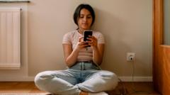 Enforcing Australia’s social media ban on kids is possible but contains risks, report says