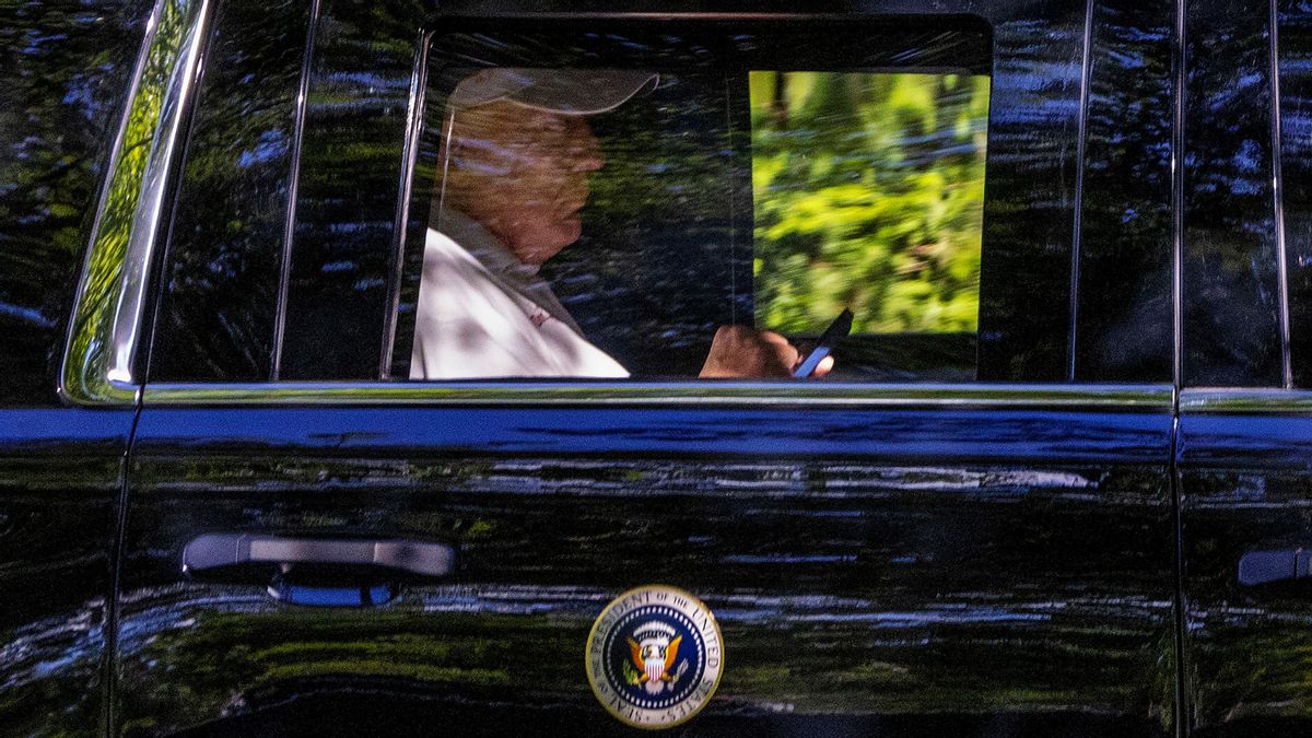 Breaking down rumor Trump died over Labor Day weekend