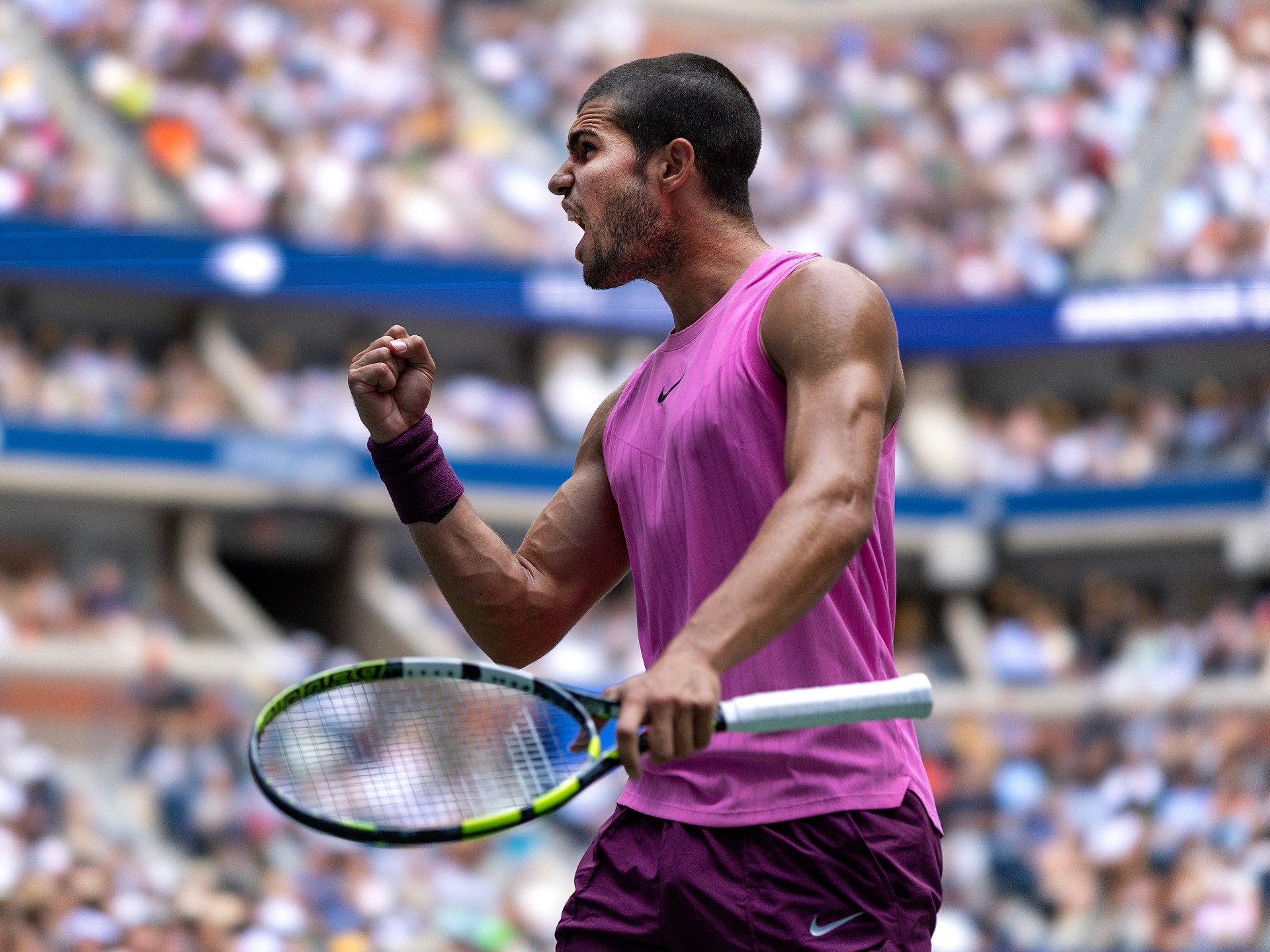 US Open: Carlos Alcaraz cruises into 2025 semifinals