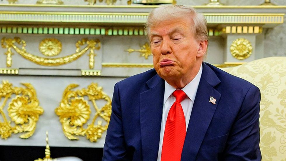 Trump’s LinkedIn troll sends ex-White House officials scrambling