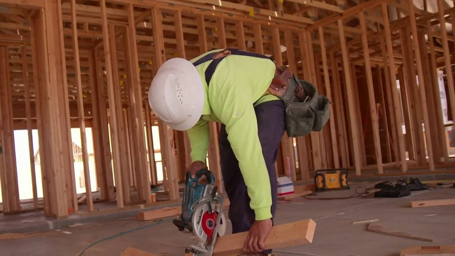 U.S. economy adds just 22,000 jobs in August, far below expectations