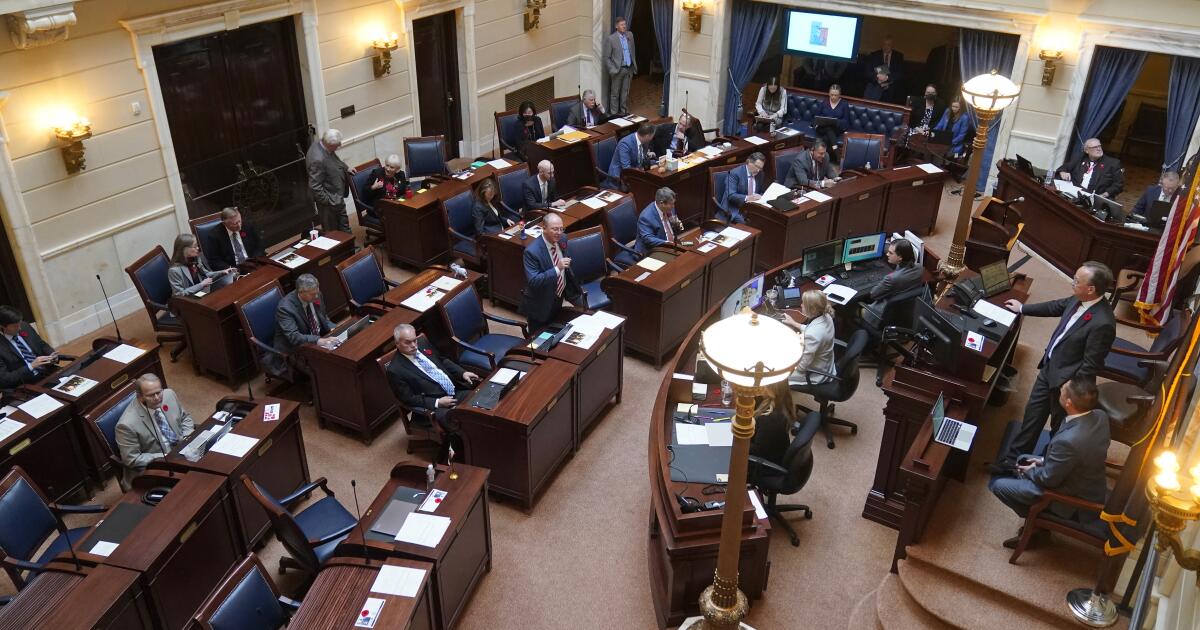 Barabak: Finally some fairness in redistricting fight. In Utah, a judge stands up for voters