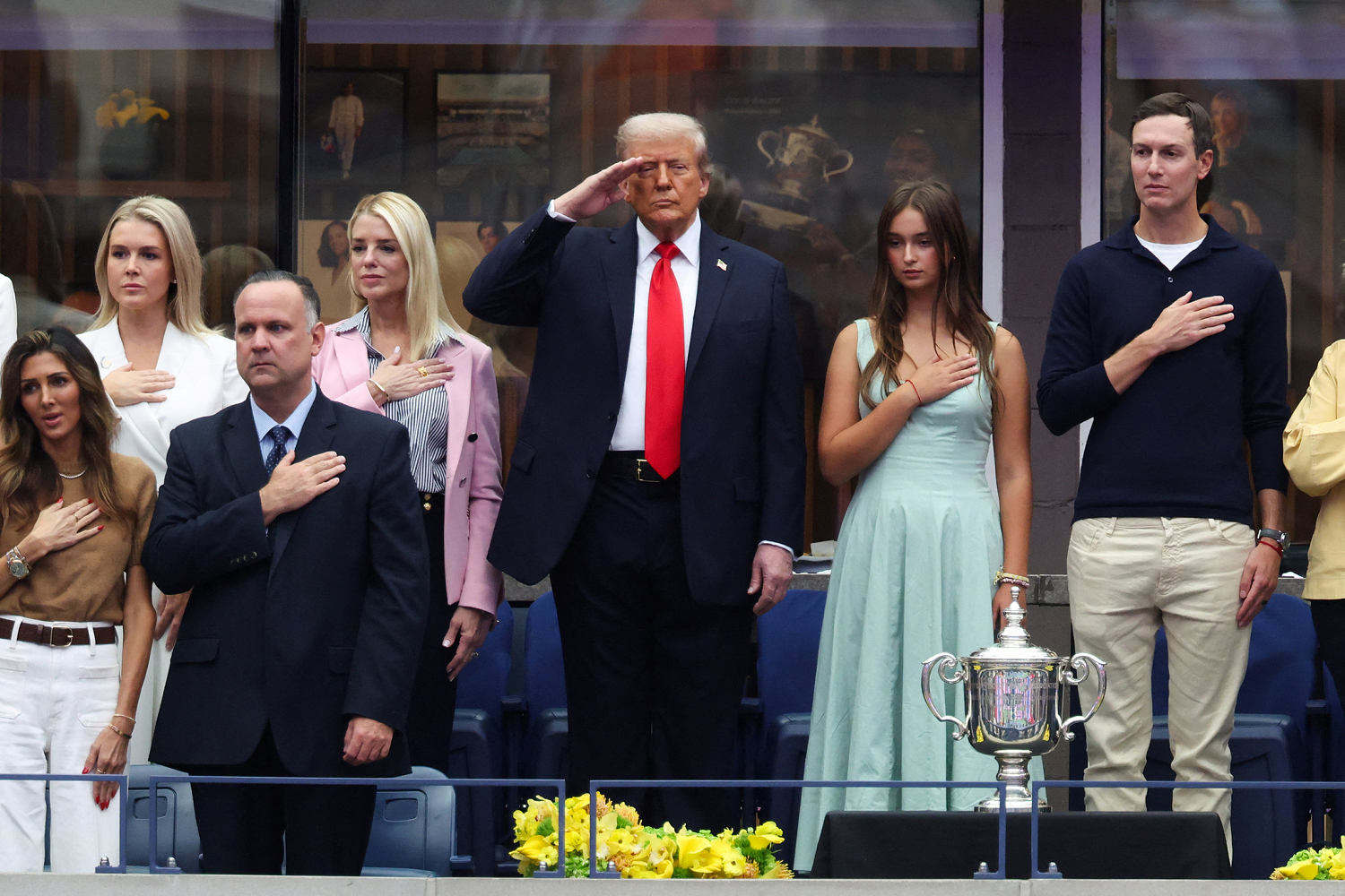 Trump’s U.S. Open arrival delays match and leaves many seats empty