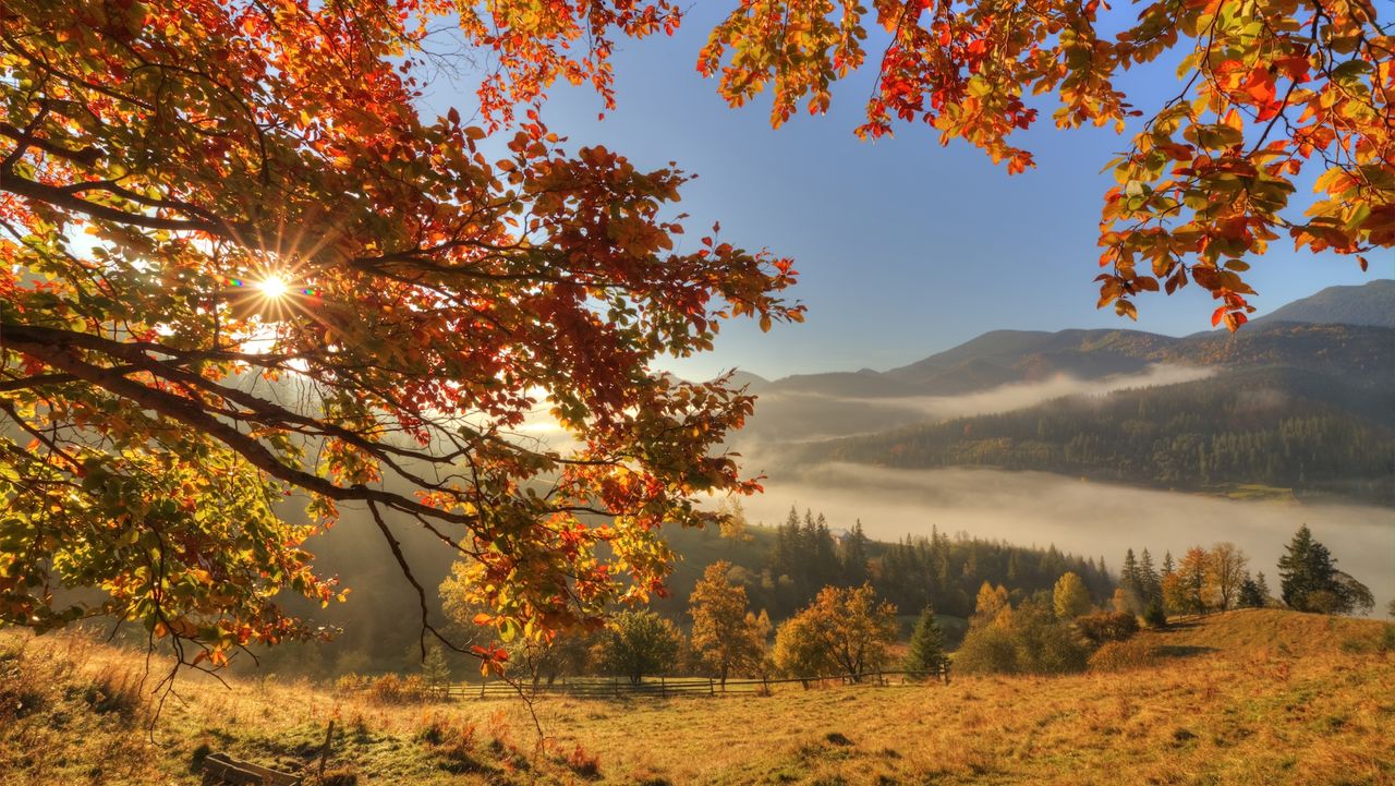 When is the fall equinox, and why does it happen?