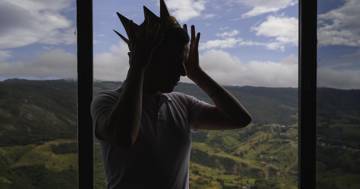 ‘Is being gay a crime?’ Venezuelan makeup artist rebuilds life after 125 days in El Salvador prison