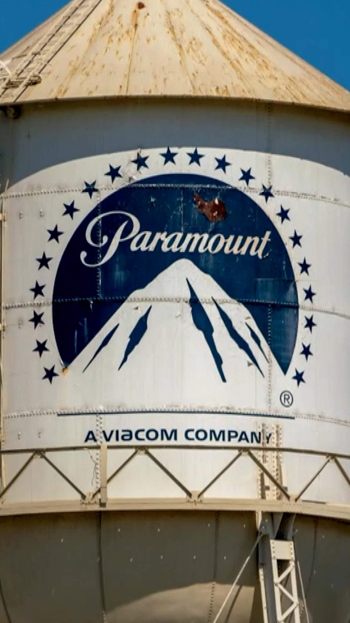 Paramount prepares bid for Warner Bros. Discovery