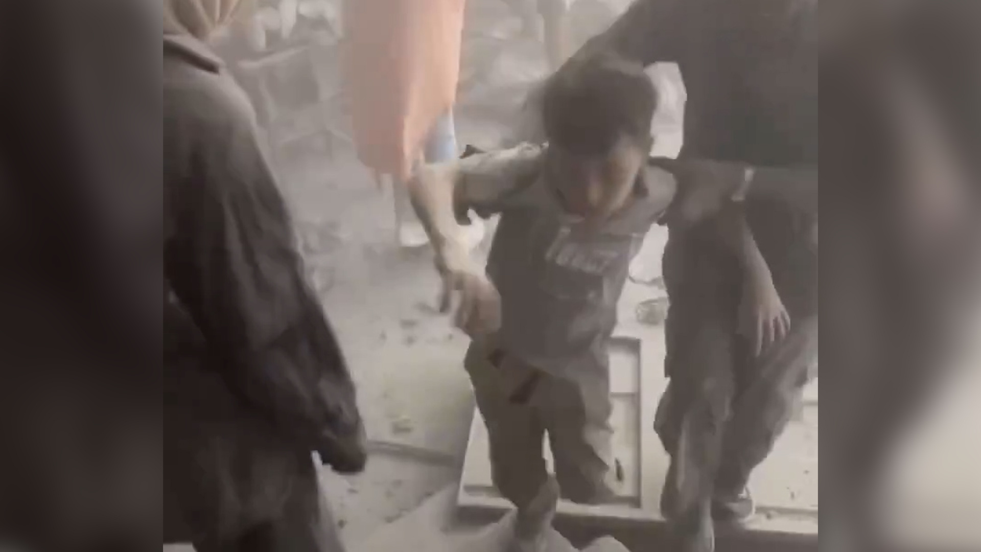 Panic after Israeli strike on Gaza City home during evacuation
