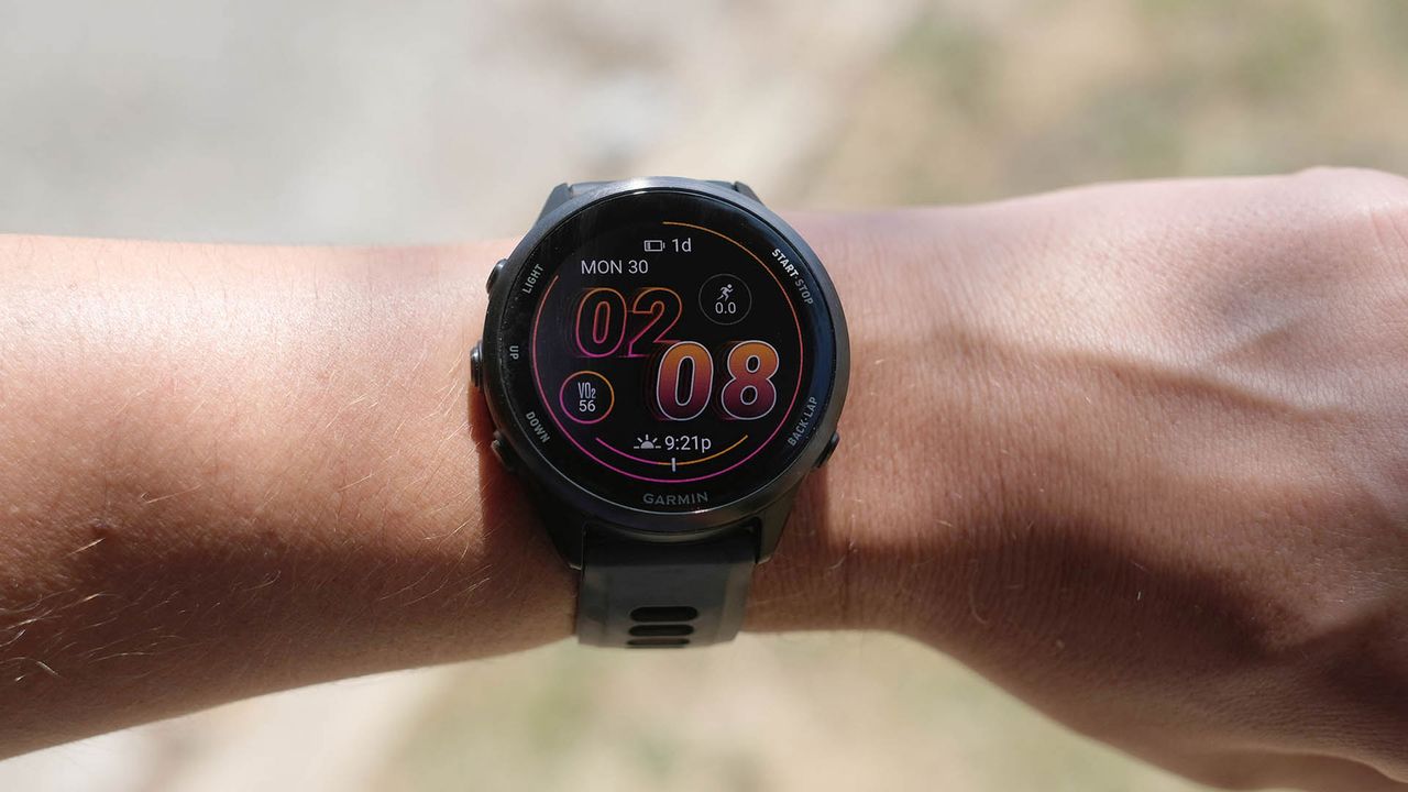 Garmin Forerunner 570 review — Bright, accurate, slightly overpriced