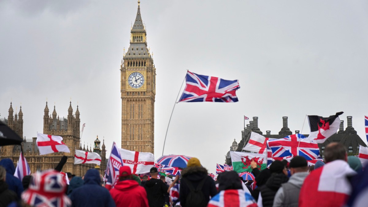 Over 100,000 attend London rally led by far-right activist Tommy Robinson