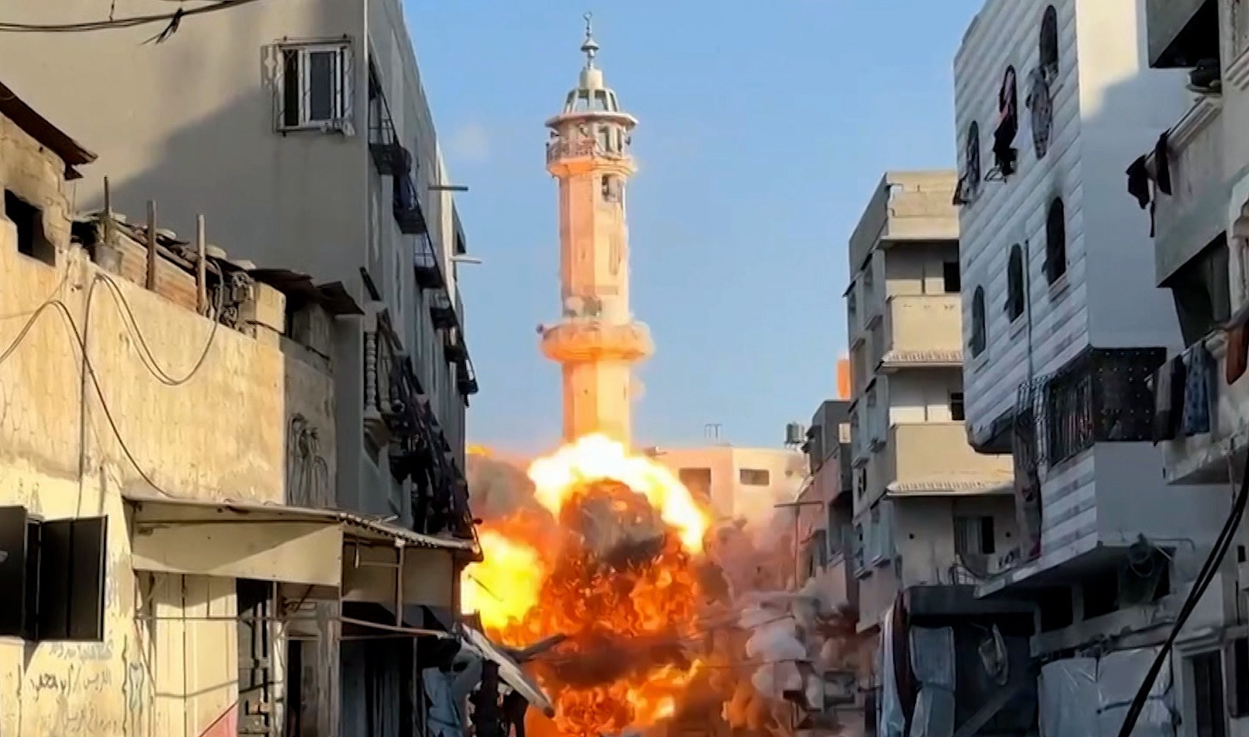 Gaza City mosque blown up by Israeli air attack