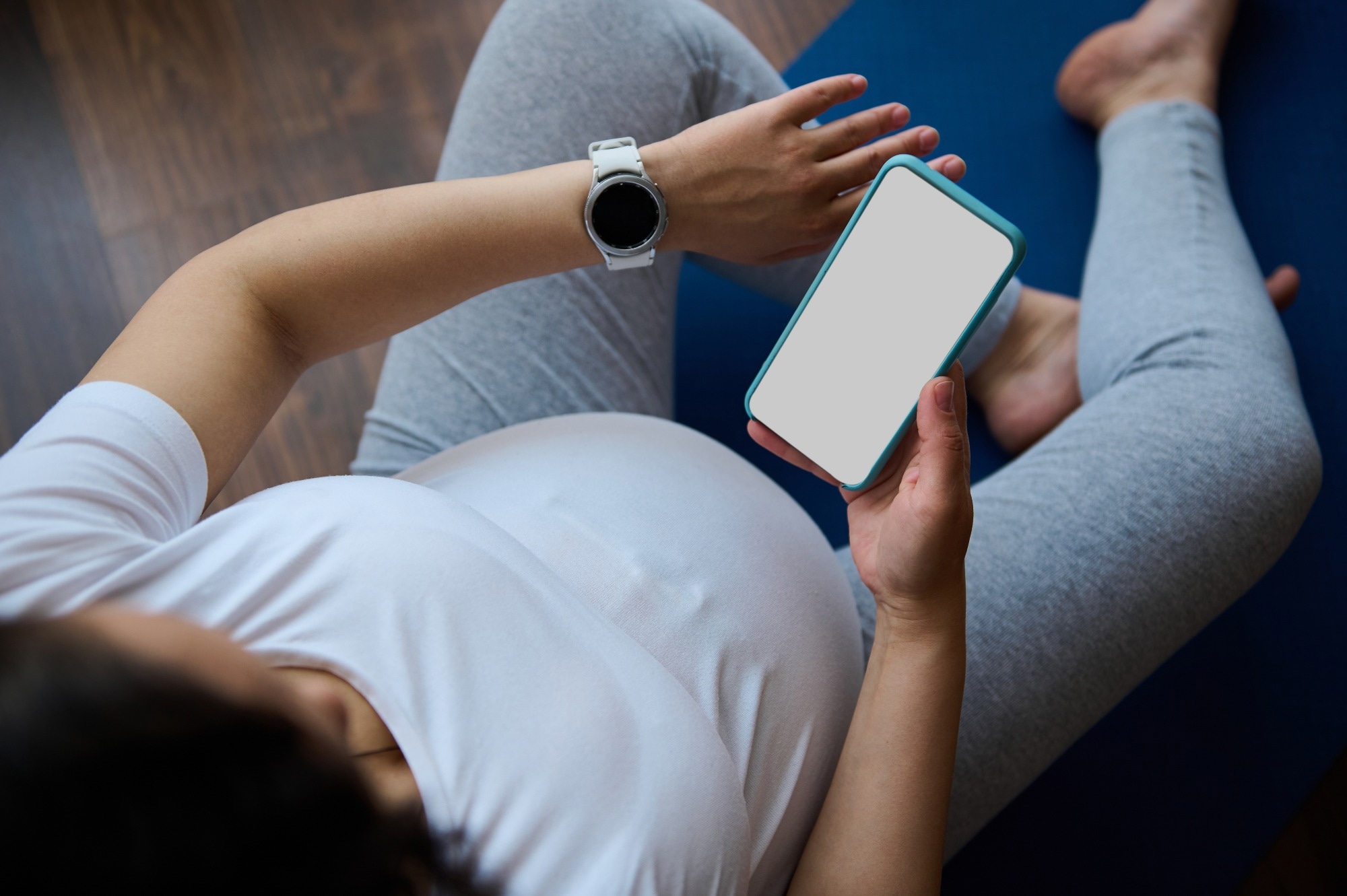 Wearable sensors track early signs of hormone-linked pregnancy changes