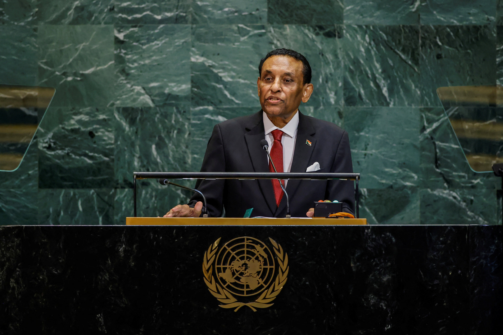 Sudan PM urges end to ‘political’ chemical weapons sanctions
