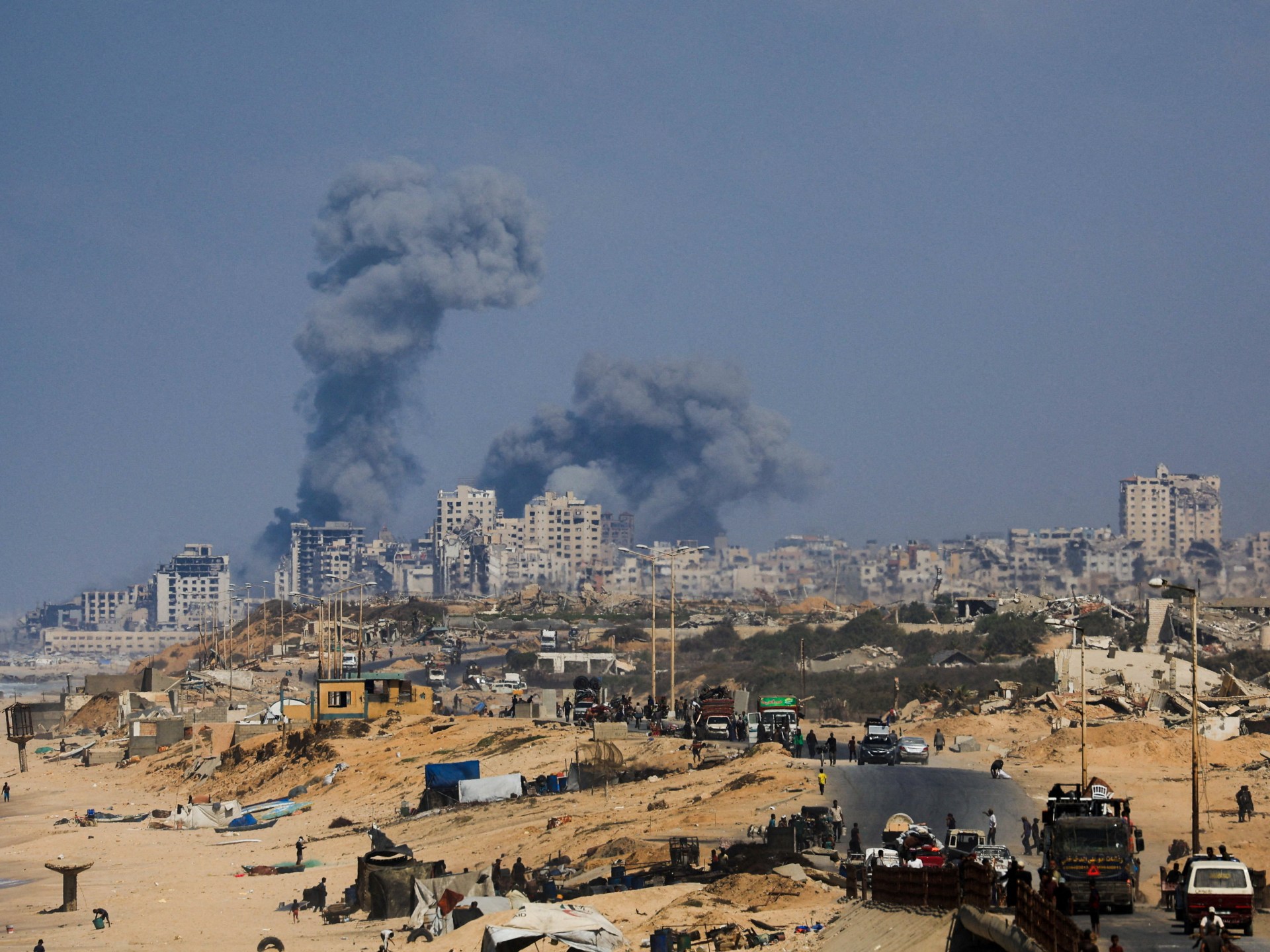 LIVE: Israel keeps pummelling Gaza ahead of Trump-Netanyahu meeting