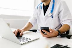 Doctors’ union warning over online booking safety risk