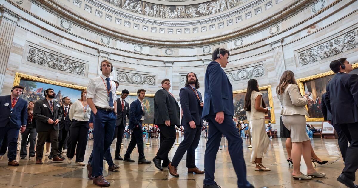 Both sides dig in ahead of threatened government shutdown