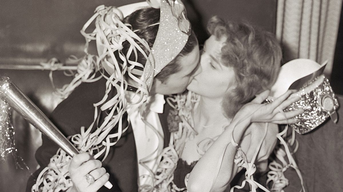 Why Do People Kiss at Midnight on New Year’s?