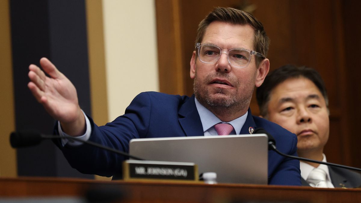 Unraveling Eric Swalwell’s claim 5 mass shootings happened over 24 hours in late September 2025