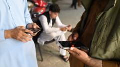 Afghans rejoice as internet returns after Taliban blackout