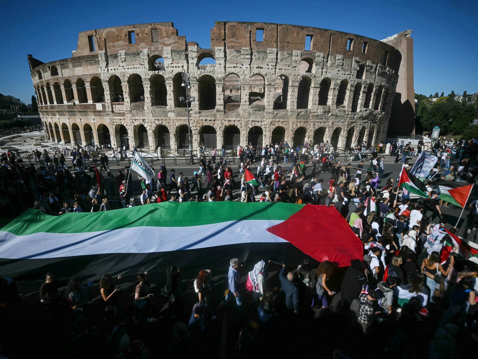 Hundreds of thousands turn out at pro-Palestine marches across Europe