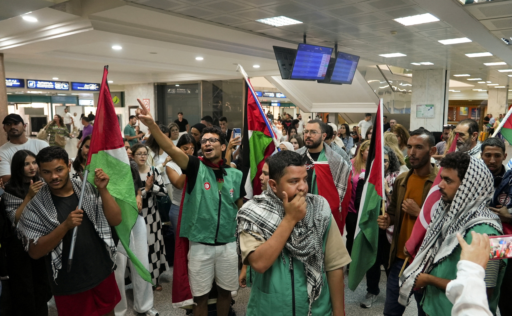 Video: Heroes’ welcome for freed Gaza flotilla activists