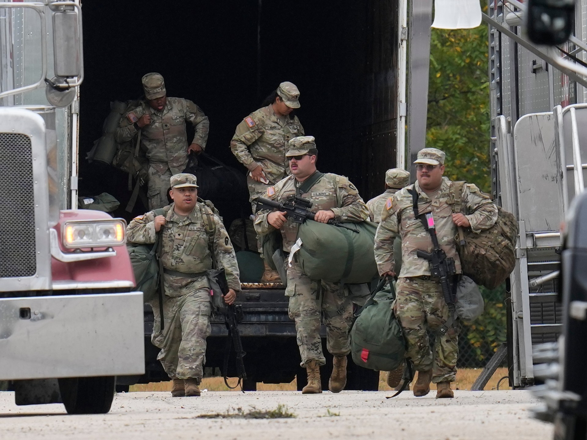 US National Guard troops arrive in Illinois as Trump escalates crackdown