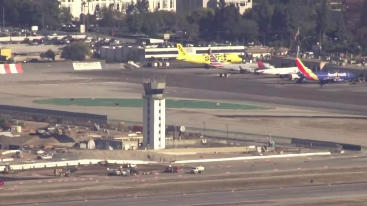 Controller shortages cause delays at airports including Nashville and Chicago