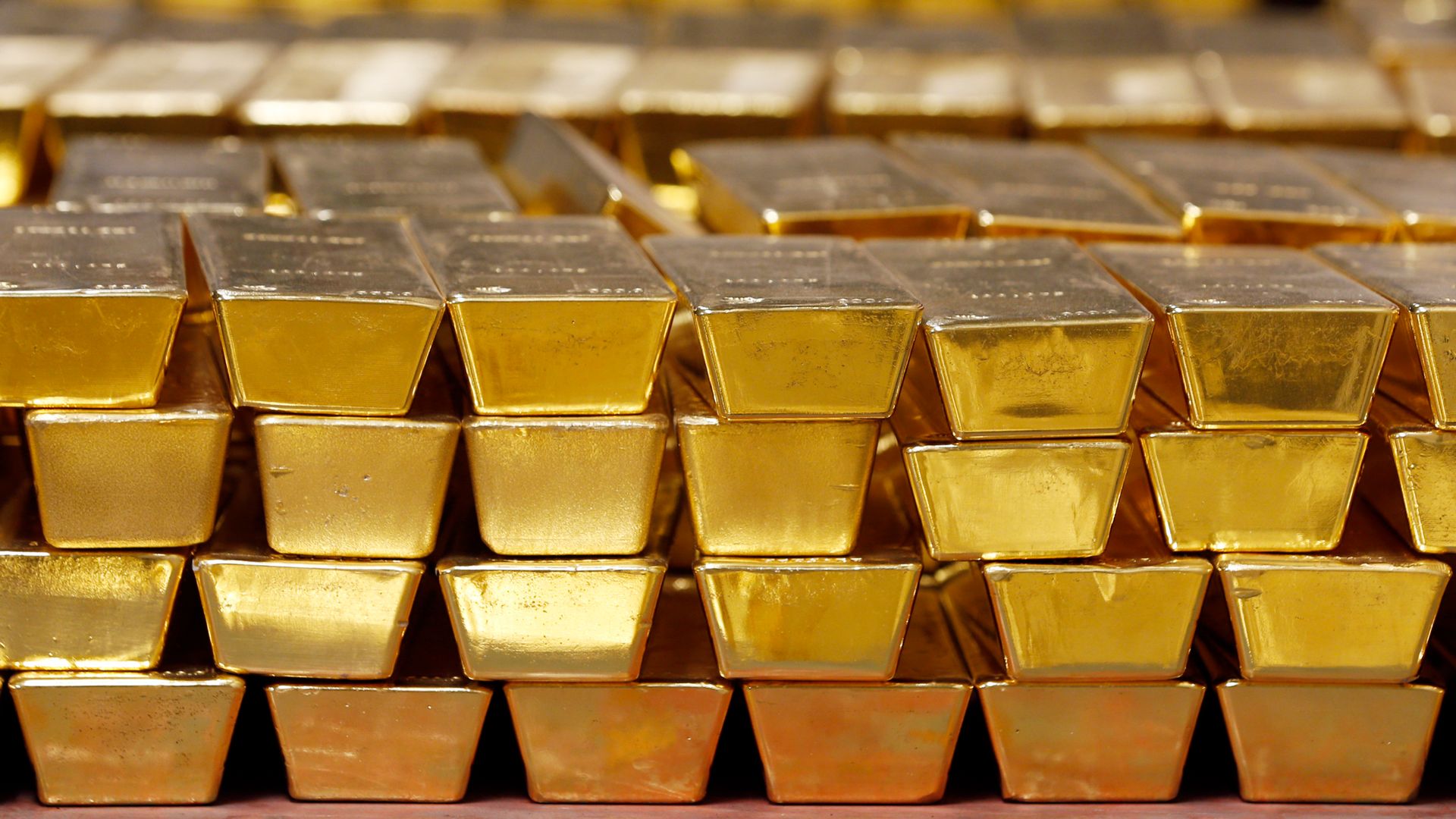 There is good reason to be worried as gold smashes past $4,000 per ounce