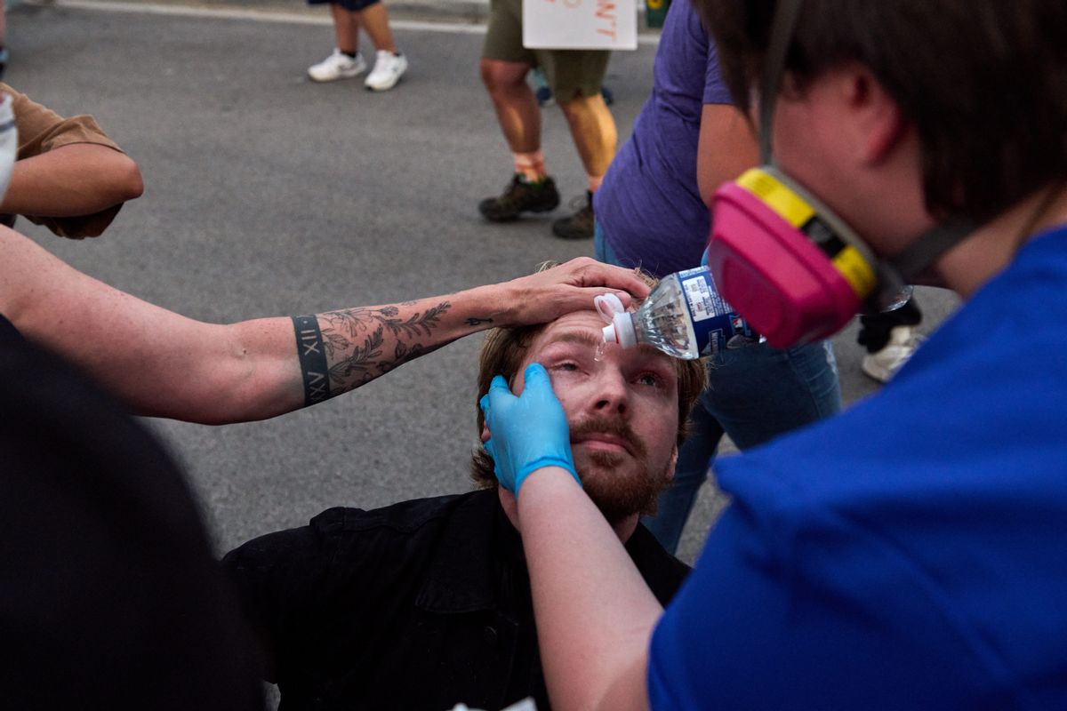 Real photo shows federal immigration agents spraying Chicago pastor with ‘pepper pellets’