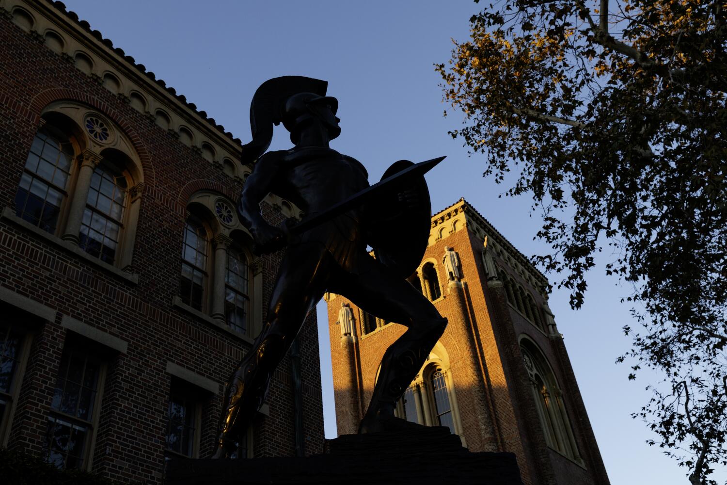 As USC considers Trump’s offer tying funding to conservative policies, MIT firmly rejects it