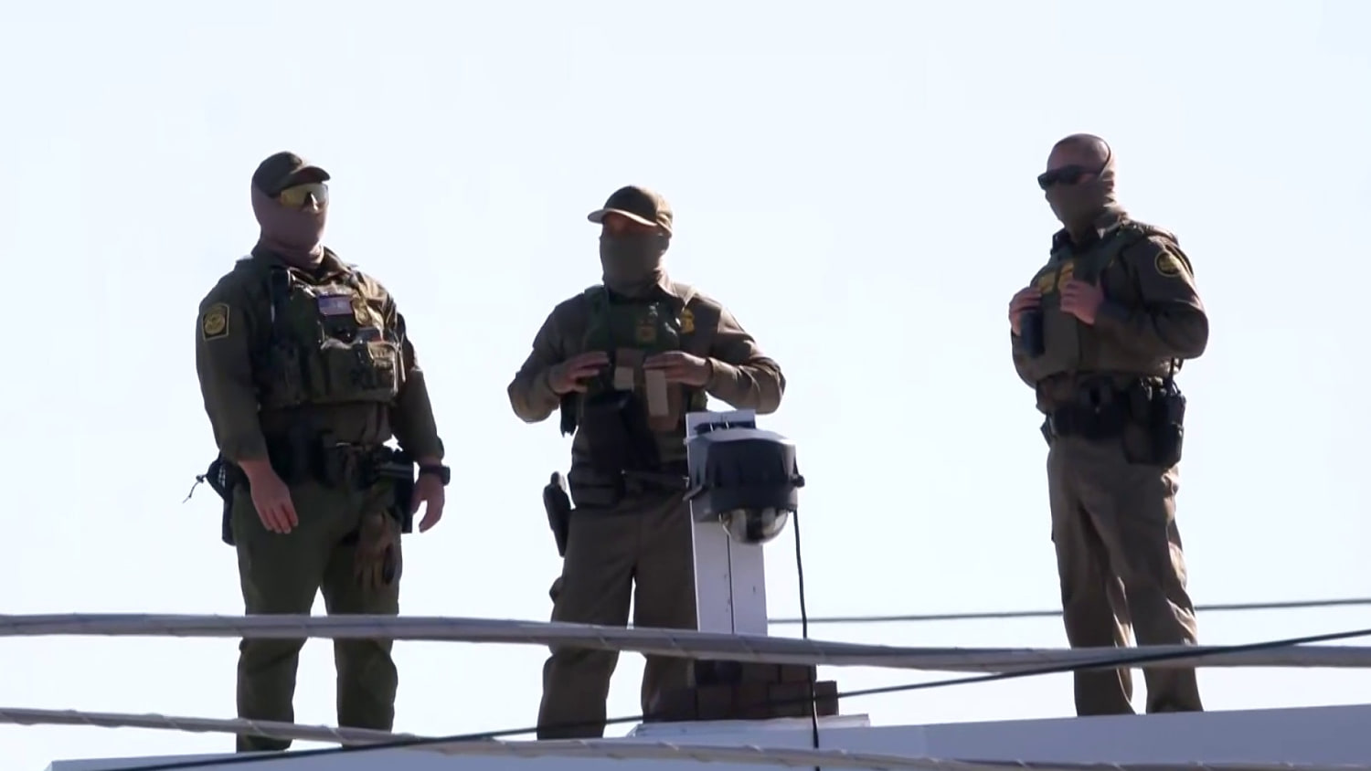 Trump orders military troops to be paid amid government shutdown