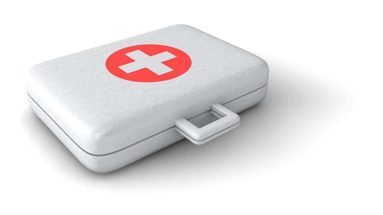 Medicine Must-Haves: A Pharmacist’s Guide to Your College Student’s First Aid Kit