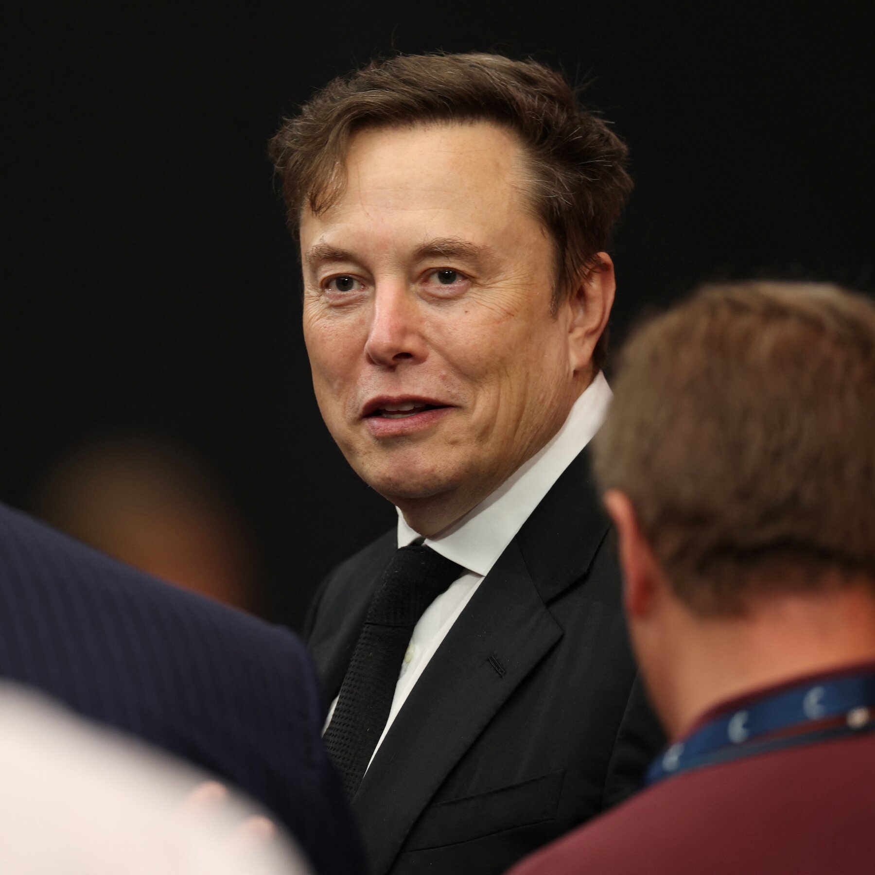 Long Battle Over Elon Musk’s Tesla Pay Moves Closer to a Resolution