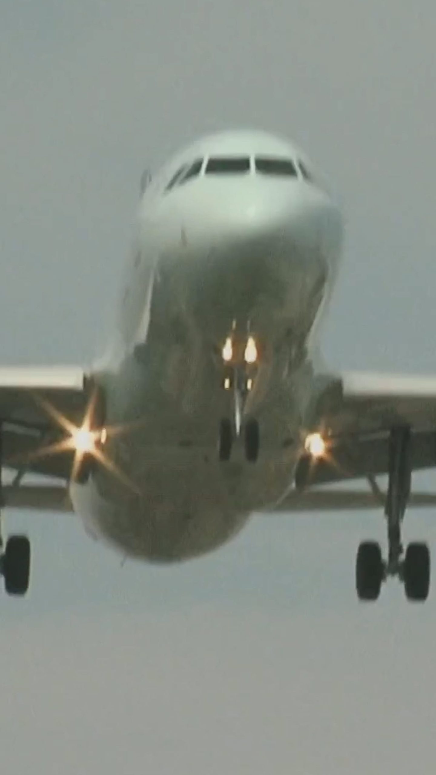 Cases of toxic fumes in plane cabins growing