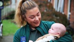 Student paramedic helps deliver lecturer’s baby
