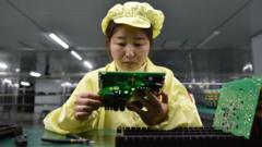 China’s economic growth slows as trade tensions with US flare up